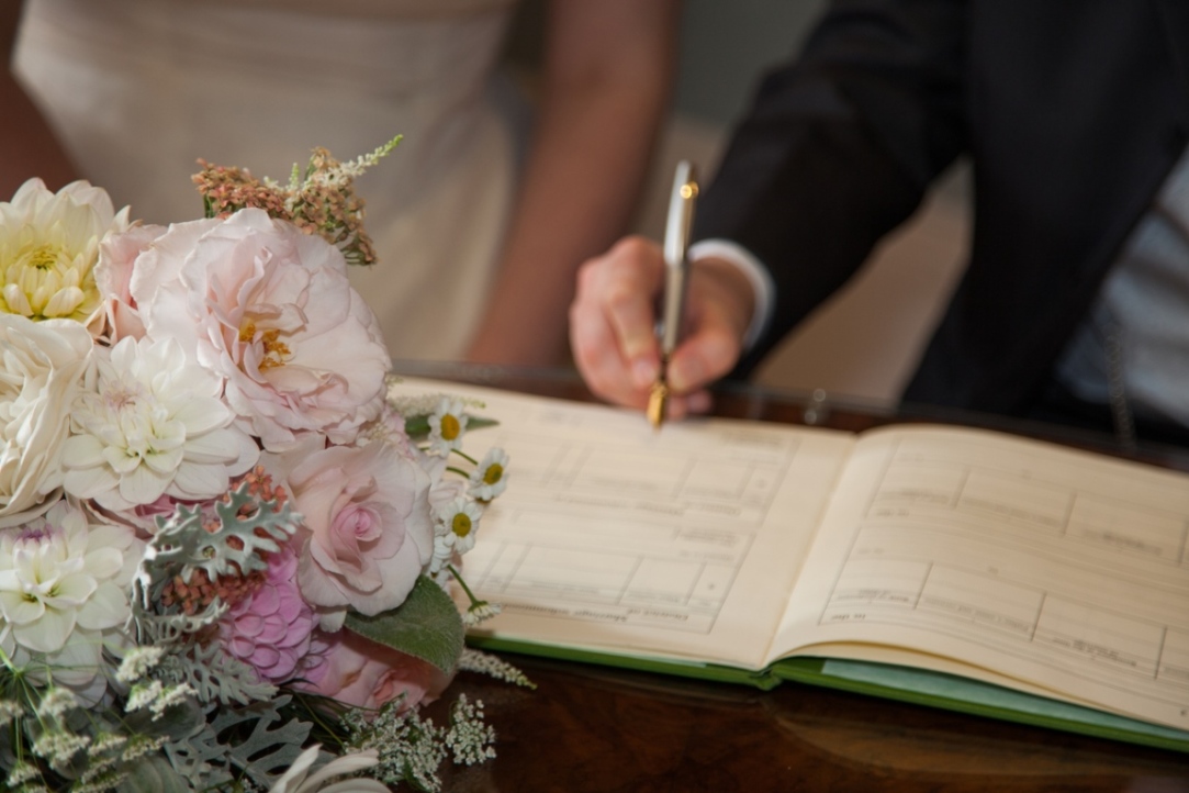 Иллюстрация к новости: Тест: что вы знаете о браке и свадебных традициях?